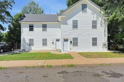 91 Cottage St #B 1