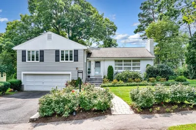 30 Burdean Rd