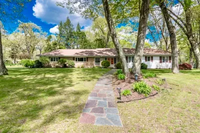 127 Magnolia Circle 1