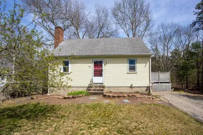 52 Lancaster Ave 1
