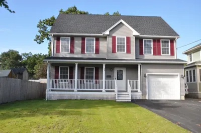 112 Wollaston St 1