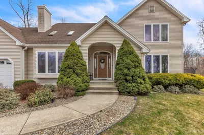 28 Deer Hill Cir 1