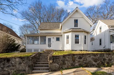 14 Aerial St