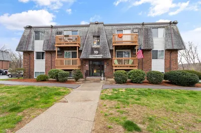 10 Hazelwood Ave #14 1