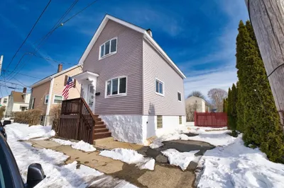 366 Ash St 1