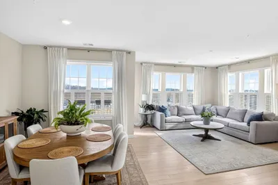 4 Peters Farm Way #206 1