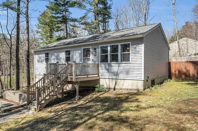 181 Dyer St