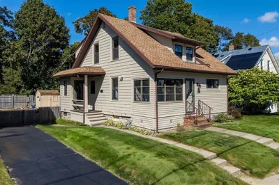 30 Taber St 1