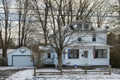 61 Bridge Rd 1