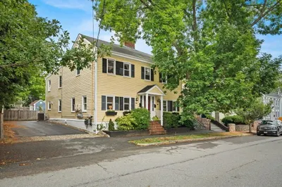 22 Kent St #1 1