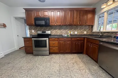 10-12 Webster St #1 1