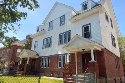 416 Middleboro Ave #1 1