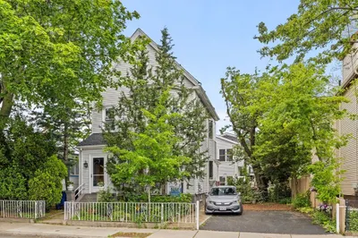 19 Tufts Street