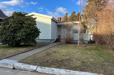 23 Locust St