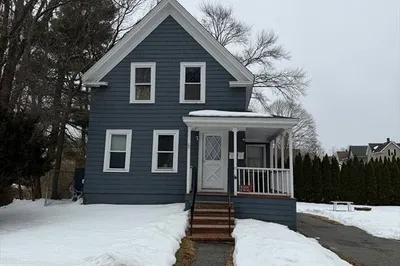 92 French St