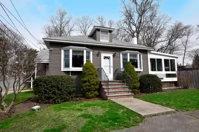 216 Fisher St 1