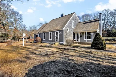 171 Currier Rd 1