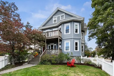 580 High St #1 1