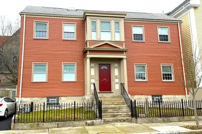 25 Seventh St 1