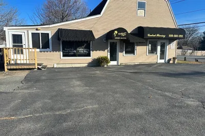 1574 Main St 1