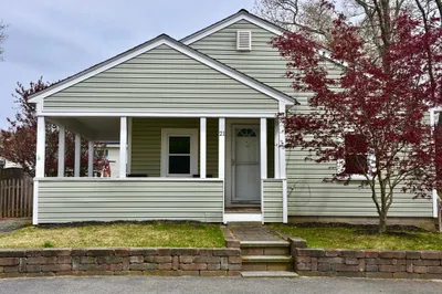 21 Highland Bay Dr
