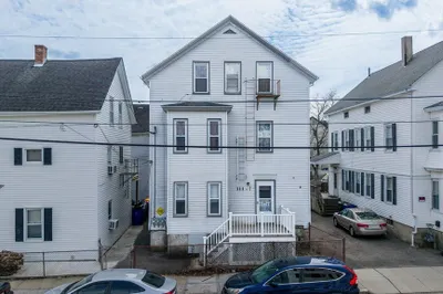 111 Buffinton St