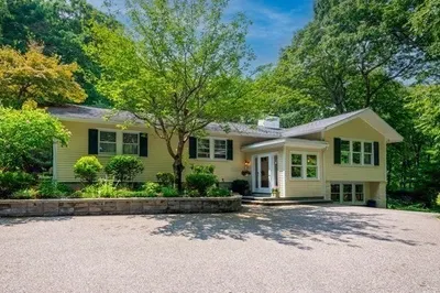 356 Farm Ln 1