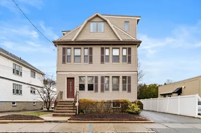 21-23 Seventh St 1