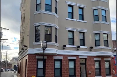16 Fifth St #18 1