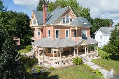 142 S Main St 1