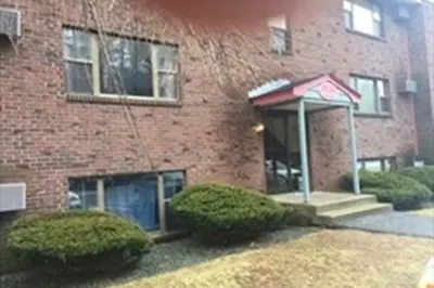 15 Spencer Rd #24E 1
