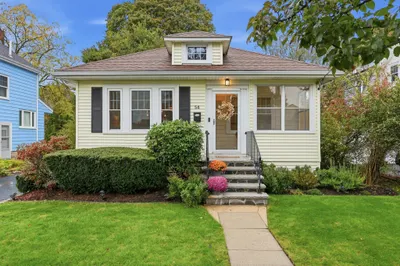 54 Bruce Road 1