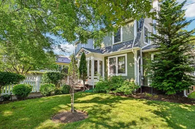 155 Auburndale Ave 1