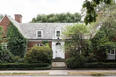 180 Ivy St 1