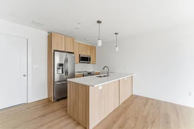 1035 Commonwealth Ave #306 1