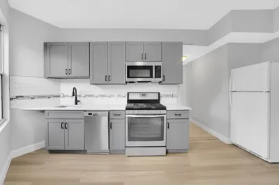 288 East 8th St #5