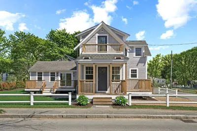33 Vineyard Ave 1