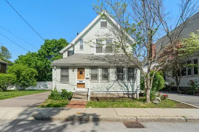 25 Curve St 1