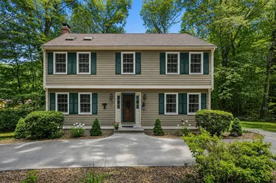 32 Sibley Rd