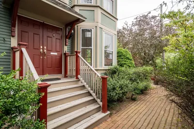 8 Mount Vernon Street #8