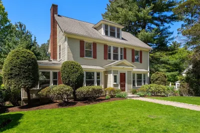 89 Beaumont Ave