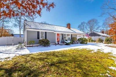 49 Fishermans Cove Rd