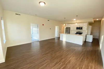 81 Amory St #204