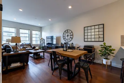 170 W Broadway #305 1