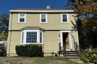 51 Rosemont St 1