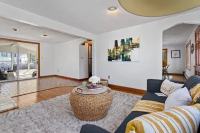 14 Violet Rd 1