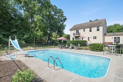 182 Farm St 1
