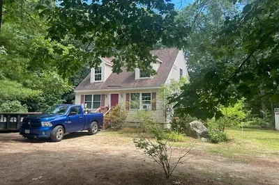 1 Hamblett Avenue 1
