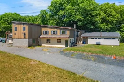 148 Marlboro Rd 1