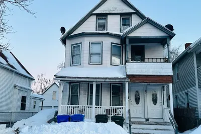 89 Cedar St